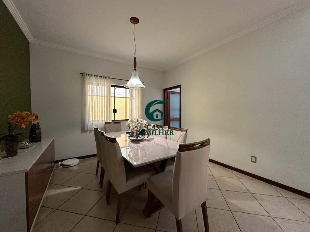 Casa à venda no Vila Iapi: 