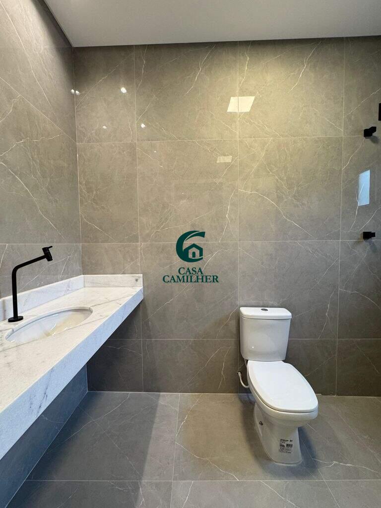 Casa à venda no Piracangaguá: 