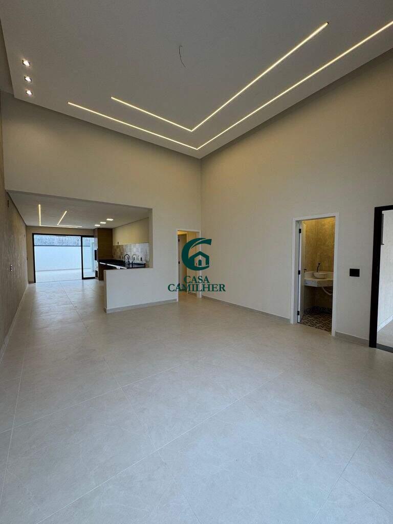 Casa à venda no Piracangaguá: 