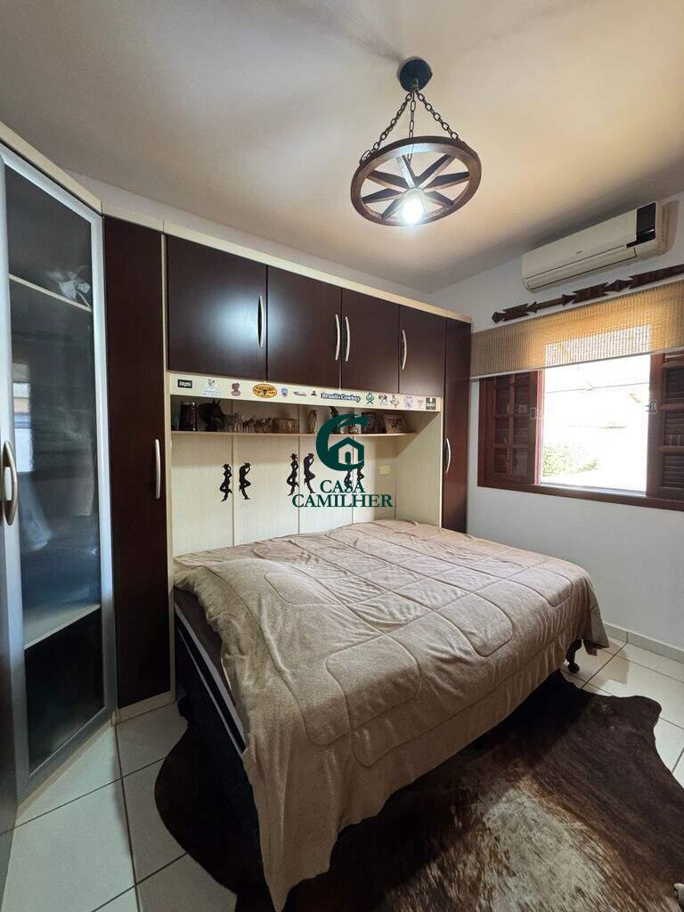 Casa à venda no Loteamento Industrial: 