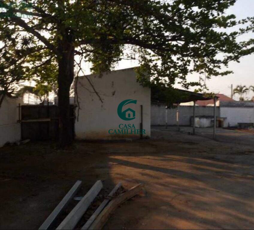 Terreno/Lote à venda no Quiririm: 