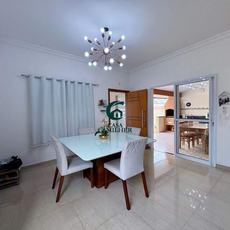 Casa à venda no Piracangaguá: 