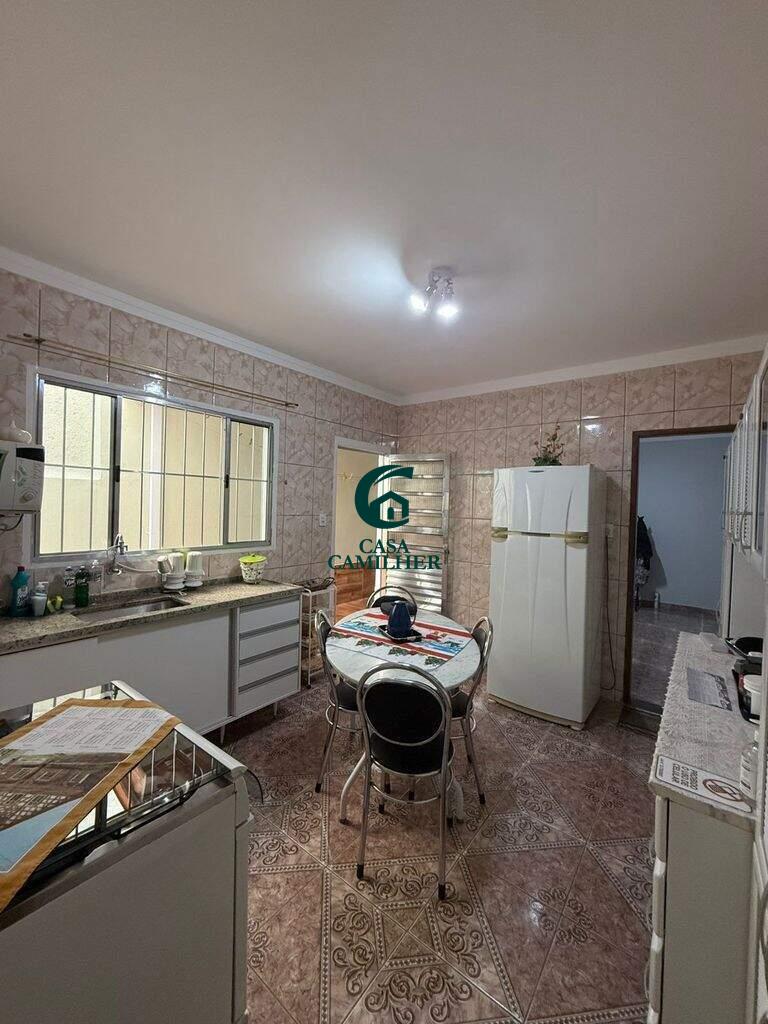 Casa à venda no Jardim Baronesa: 