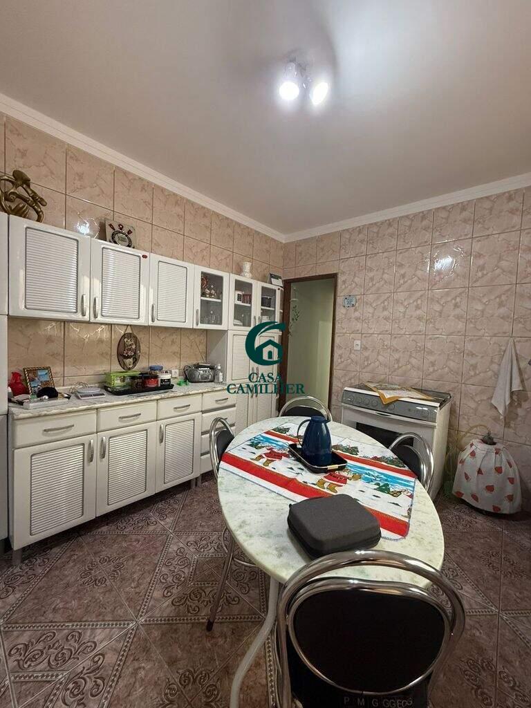 Casa à venda no Jardim Baronesa: 