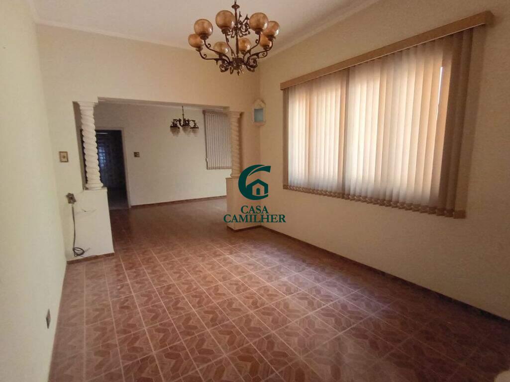 Casa à venda no Centro: 