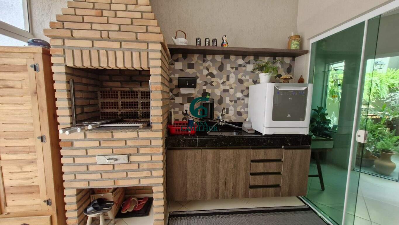 Casa à venda no Castelos: 