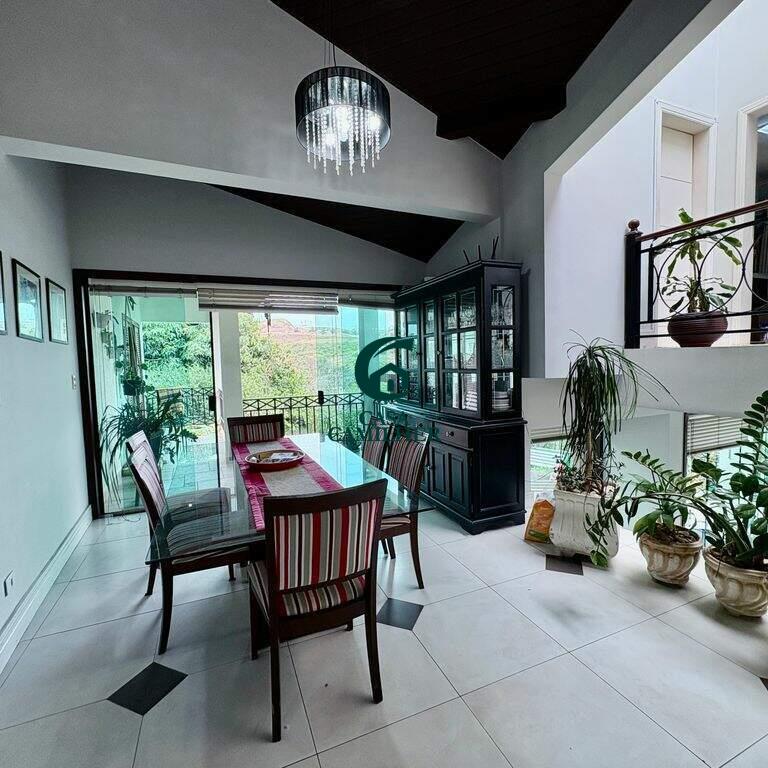 Casa à venda no Urbanova: 