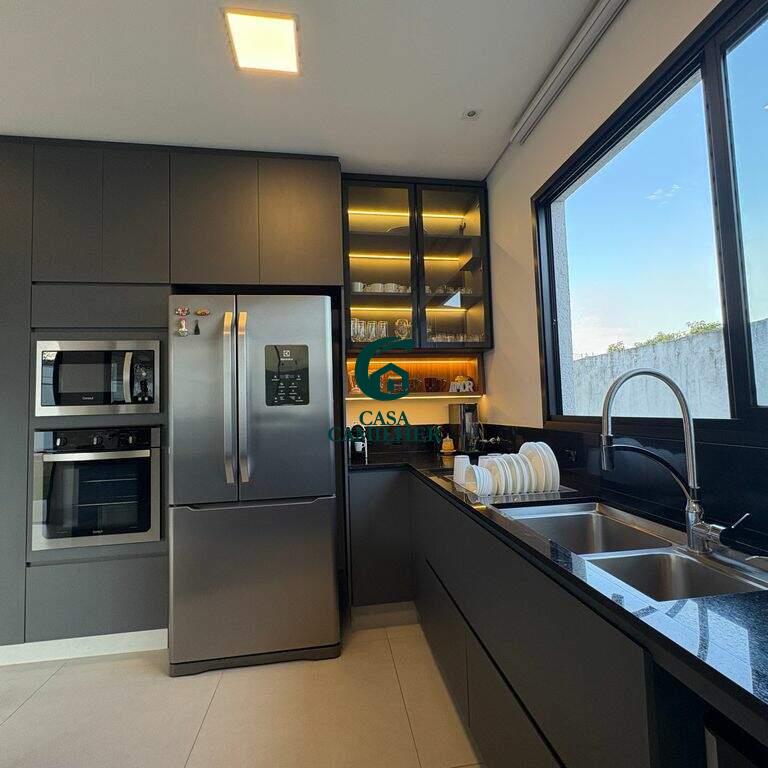 Casa à venda no Chácaras Cataguá: 