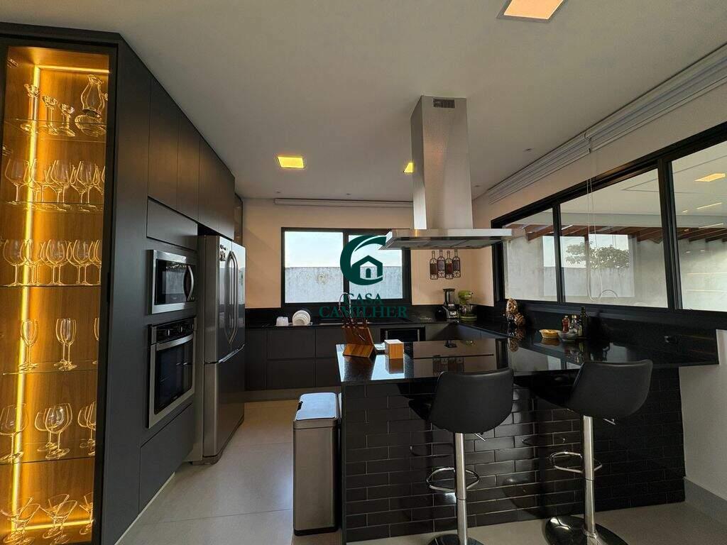 Casa à venda no Chácaras Cataguá: 