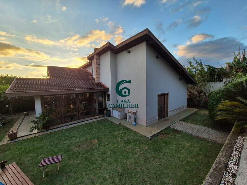 Casa à venda no Cataguá: 