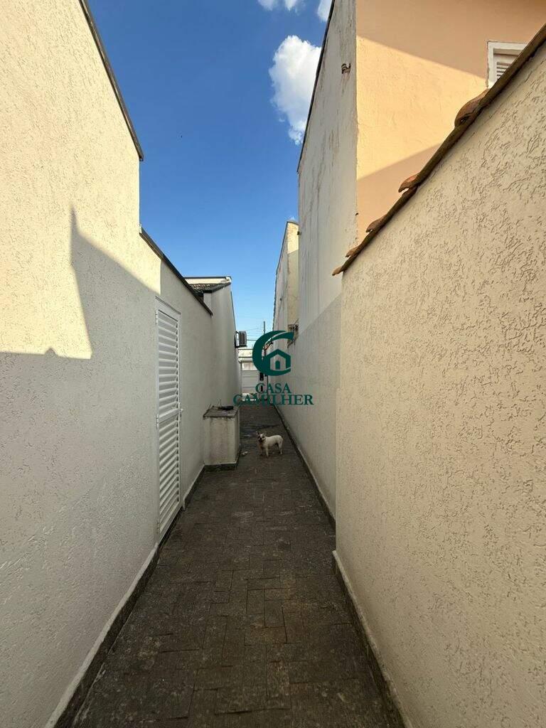 Casa à venda no Areão: 