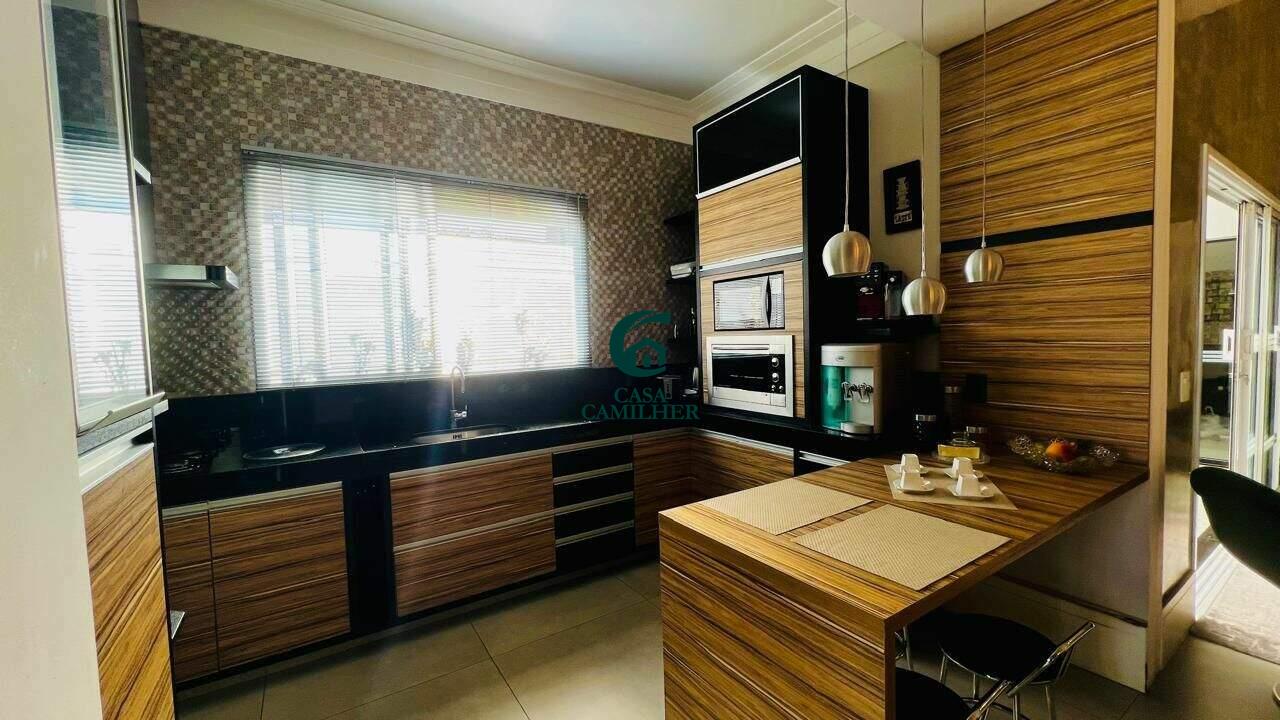 Casa à venda no Tremembe: 