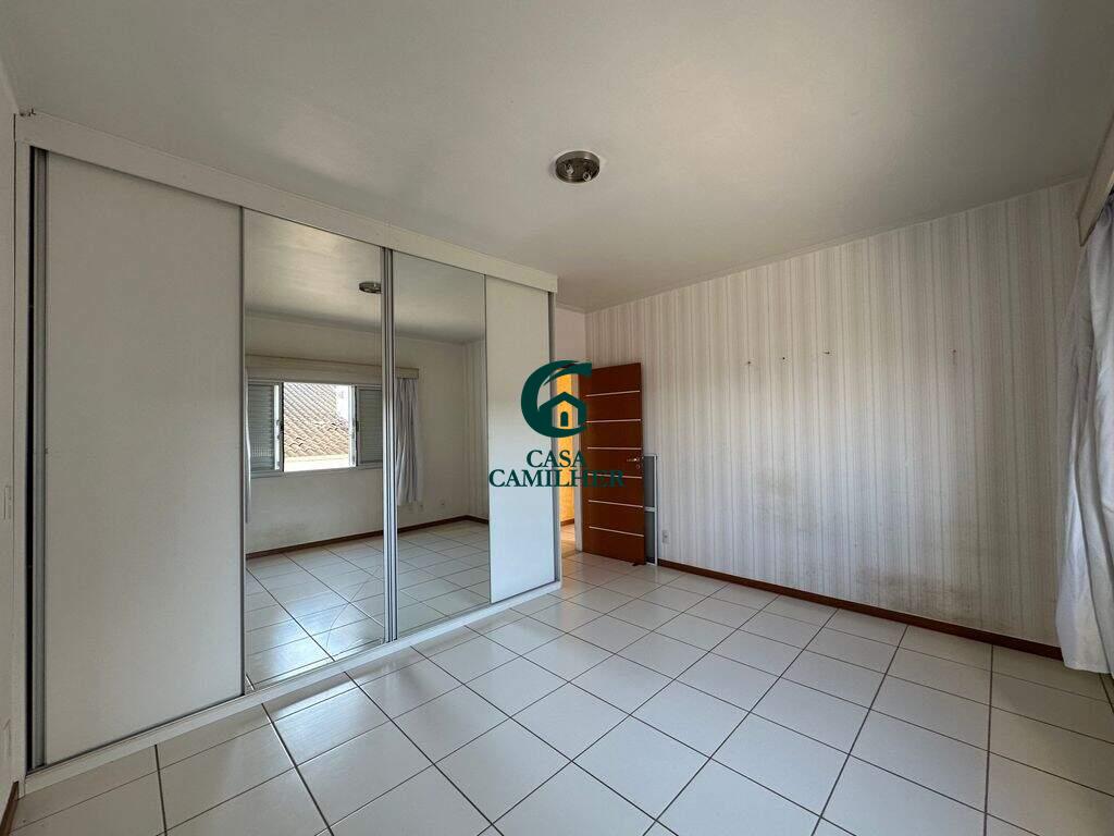 Casa à venda no Caminho Novo: 