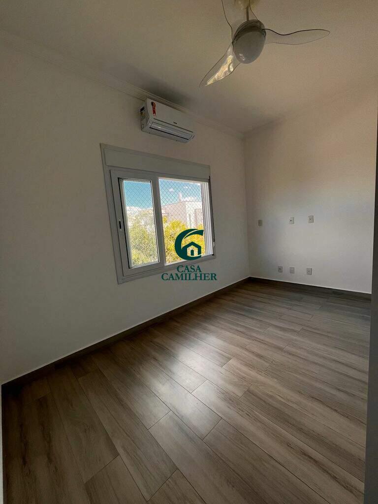 Casa à venda no Piracangaguá: 