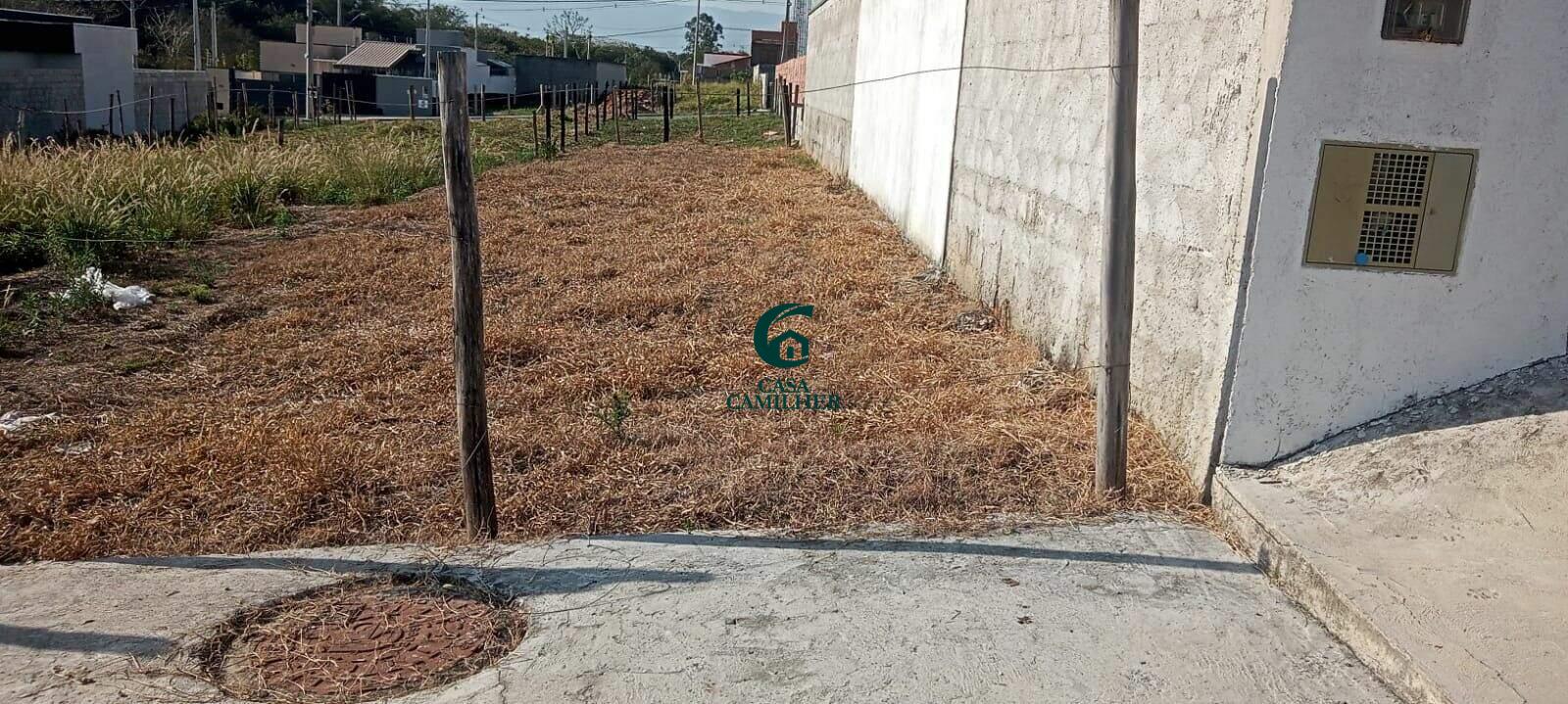 Terreno/Lote à venda no Areão: 