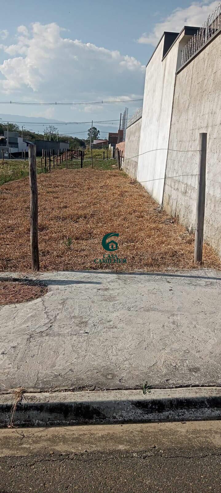 Terreno/Lote à venda no Areão: 