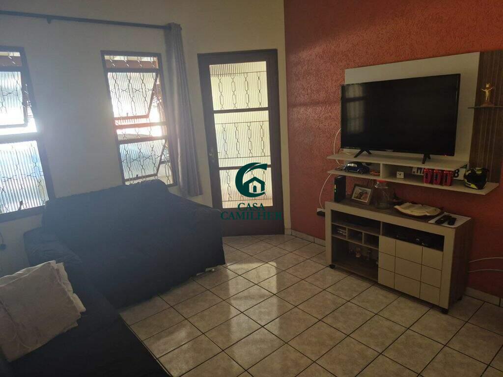 Casa à venda no Parque Arco Íris: 