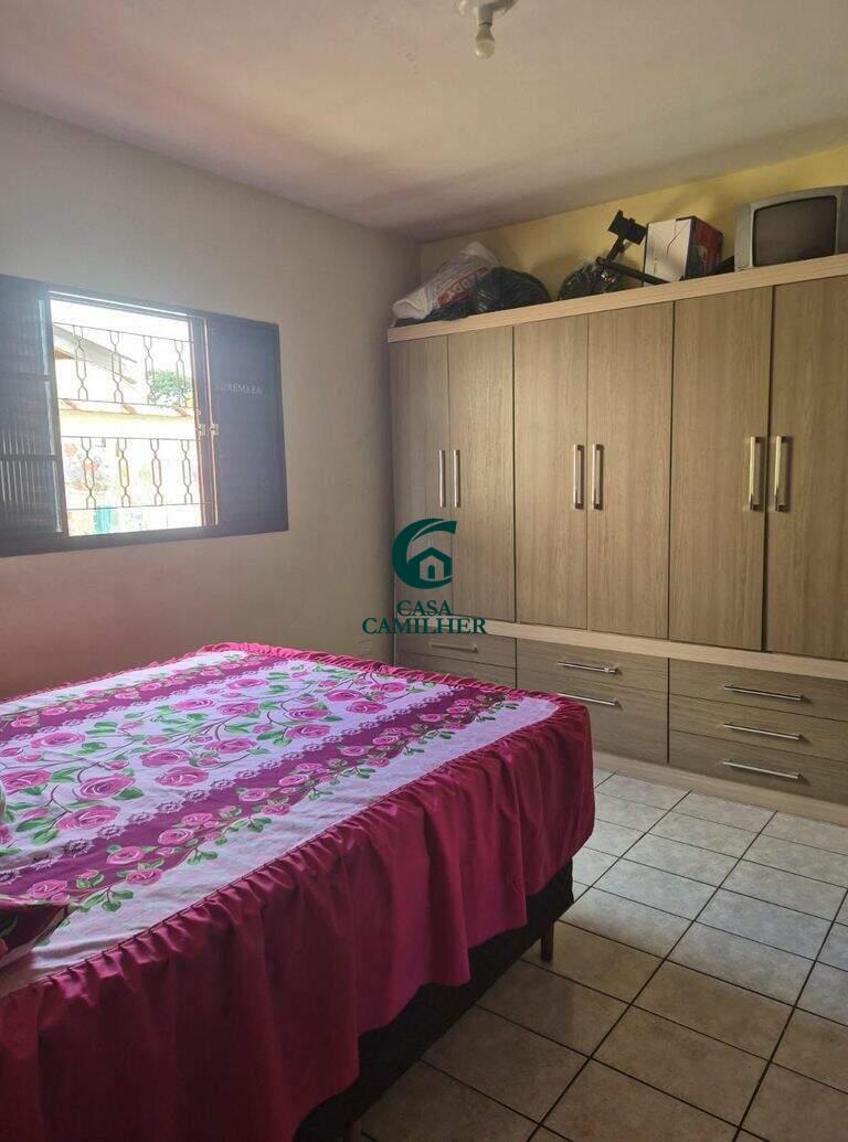 Casa à venda no Parque Arco Íris: 