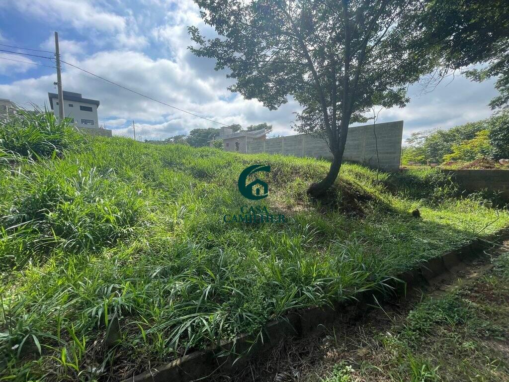 Terreno/Lote à venda no Itapecerica: 