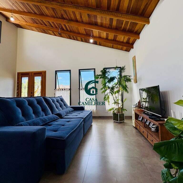 Casa à venda no Jardim Marlene Miranda: 