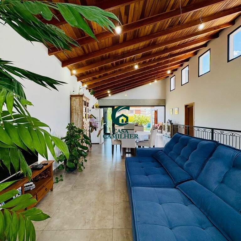 Casa à venda no Jardim Marlene Miranda: 