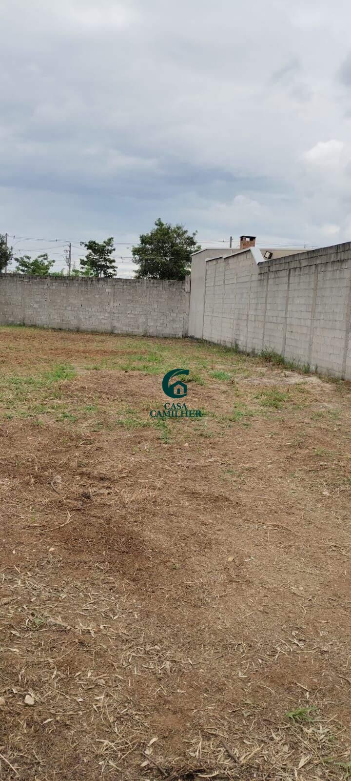 Terreno/Lote à venda no Piracangaguá: 