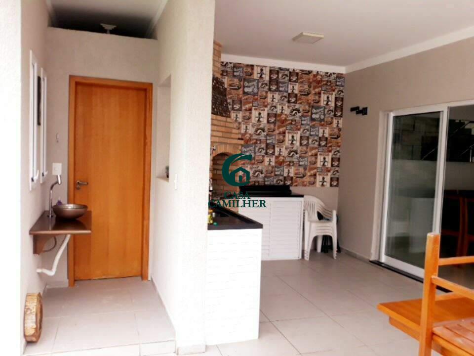 Casa à venda no Castelos: 