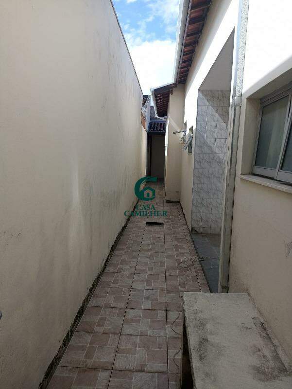 Casa para aluguel no Jardim Maria Augusta: 