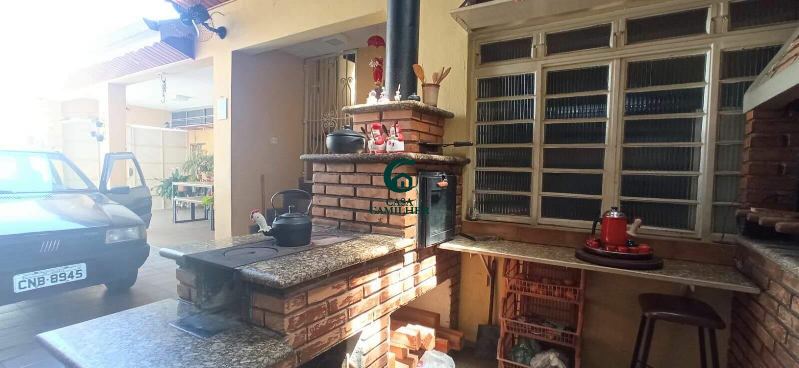 Casa Comercial para aluguel no Jardim Maria Augusta: 