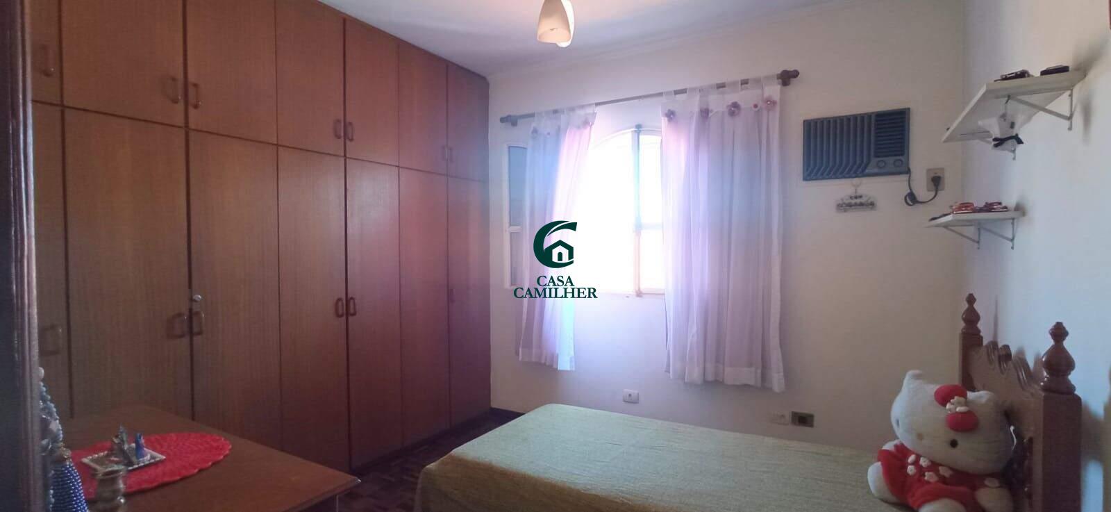 Casa Comercial para aluguel no Jardim Maria Augusta: 