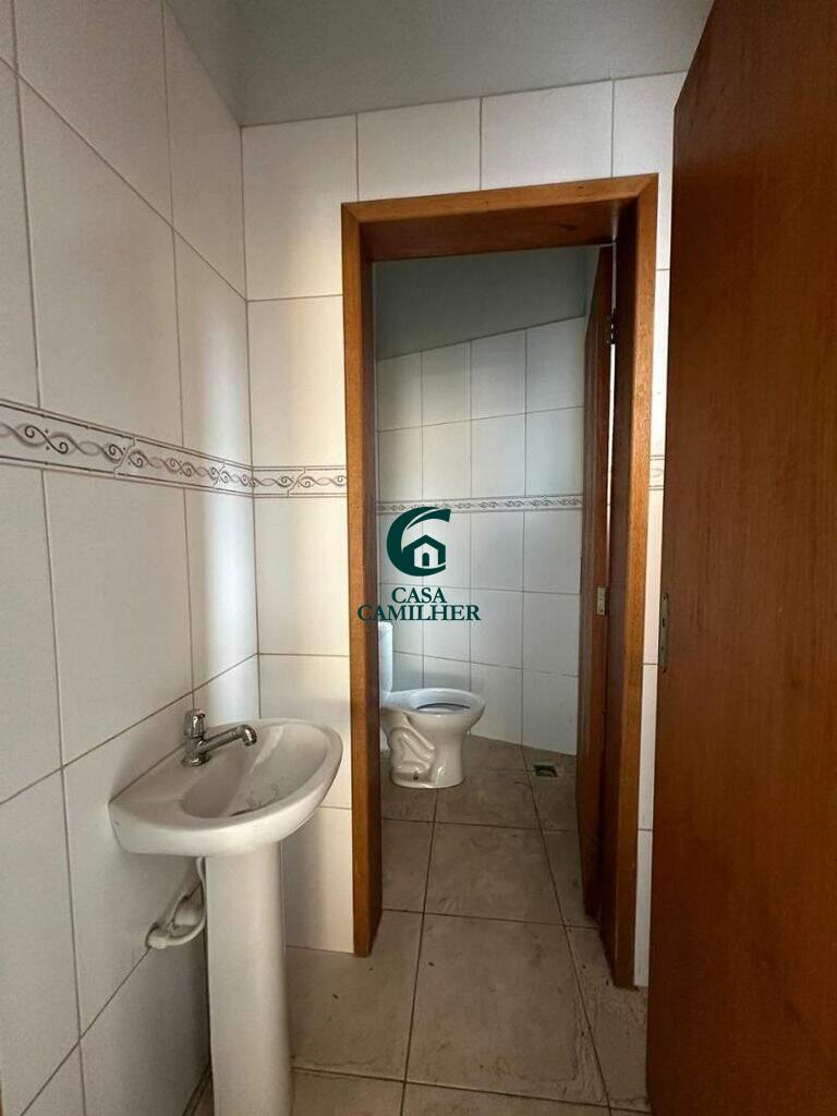 Ponto Comercial para aluguel no Jardim Maria Augusta: 