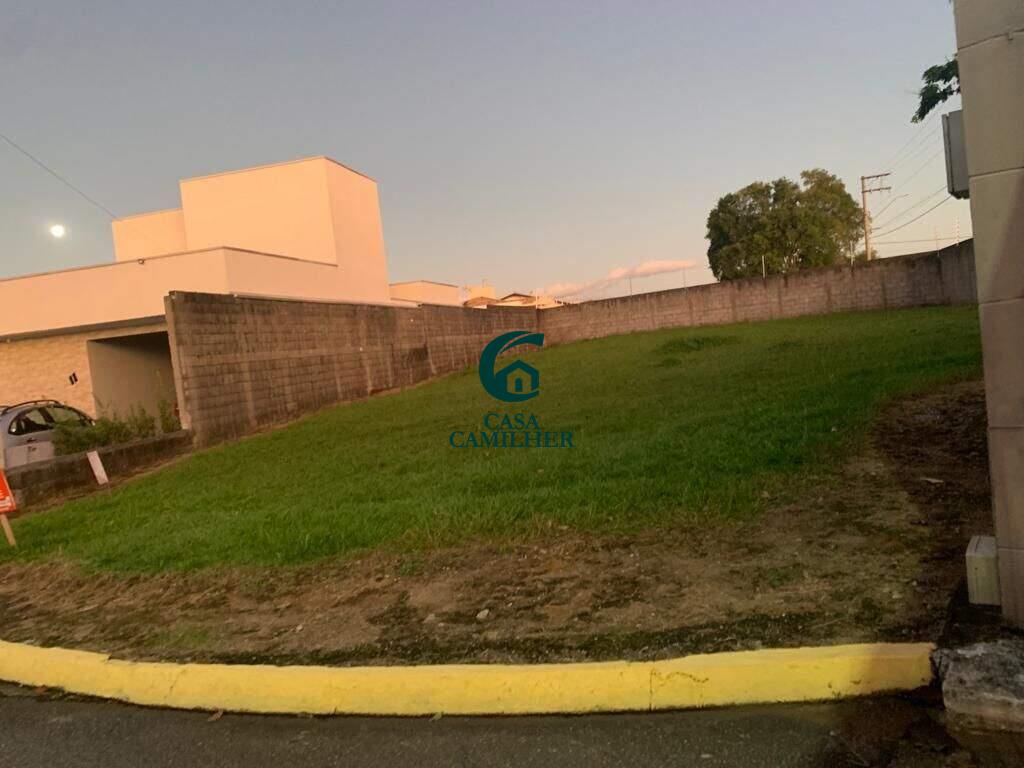 Terreno/Lote à venda no Caminho Novo: 