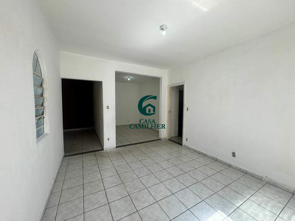 Casa para aluguel no Vila Jaboticabeira: 
