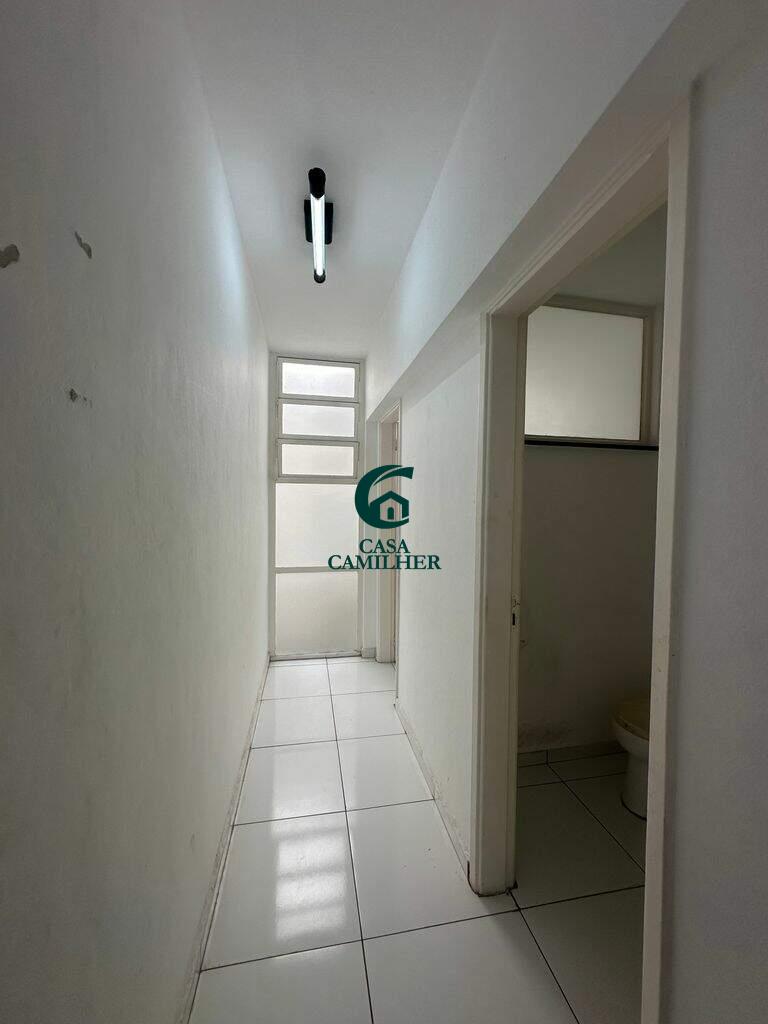 Prédio para aluguel no Centro: 