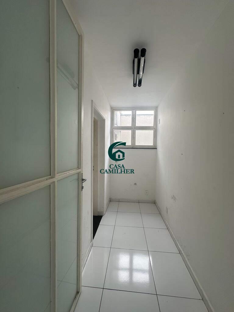 Prédio para aluguel no Centro: 