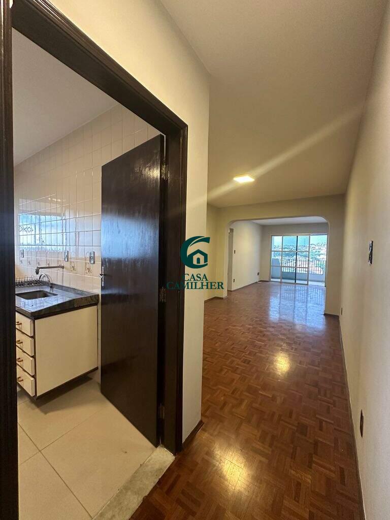Apartamento para aluguel no Vila São José: 