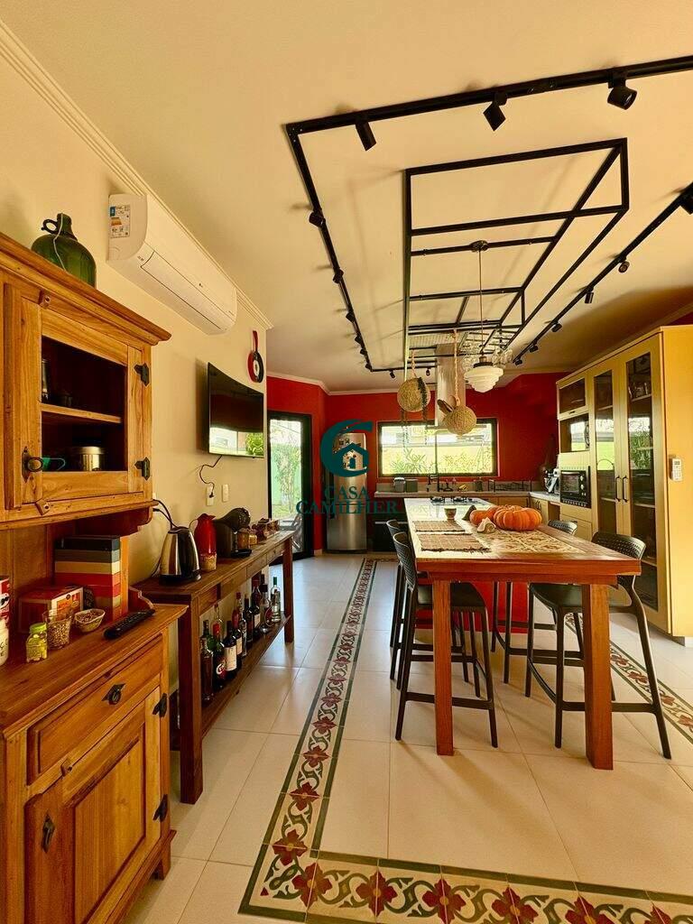 Casa para aluguel no Parque Piracangagua: 