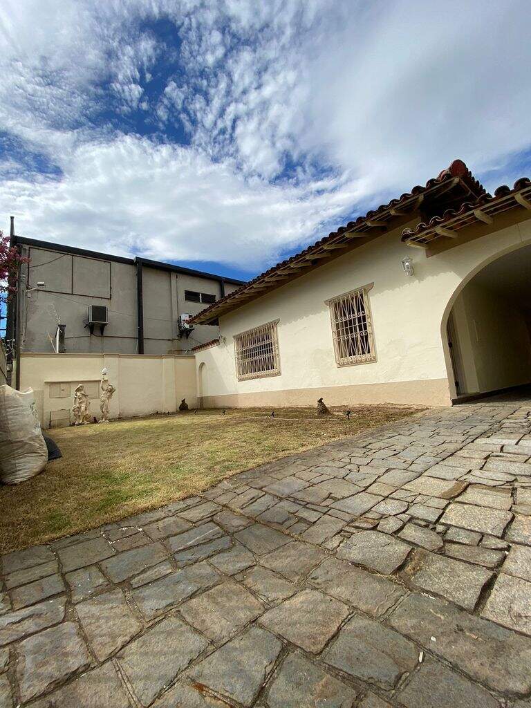 Casa para aluguel no Centro: 