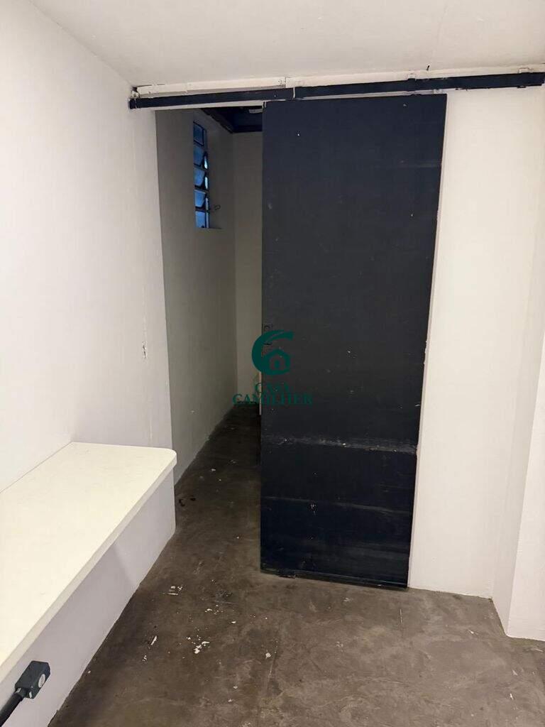 Ponto Comercial para aluguel no Vila Jaboticabeira: 