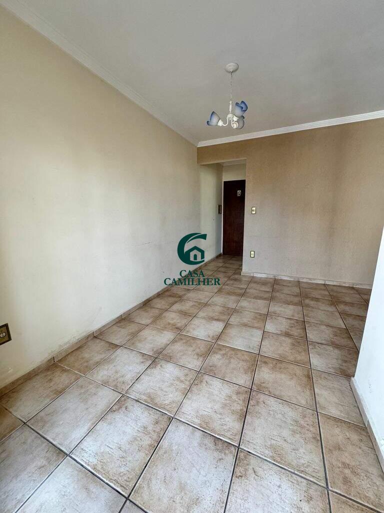 Apartamento para aluguel no Parque Santo Antônio: 
