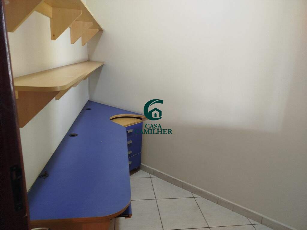 Casa para aluguel no Colonial Village: 