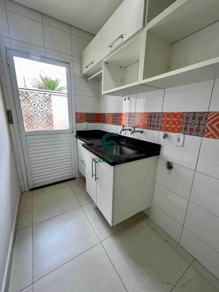 Casa para aluguel no Tremembe: 