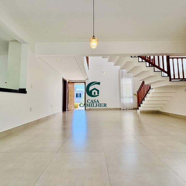 Casa para aluguel no Tremembe: 