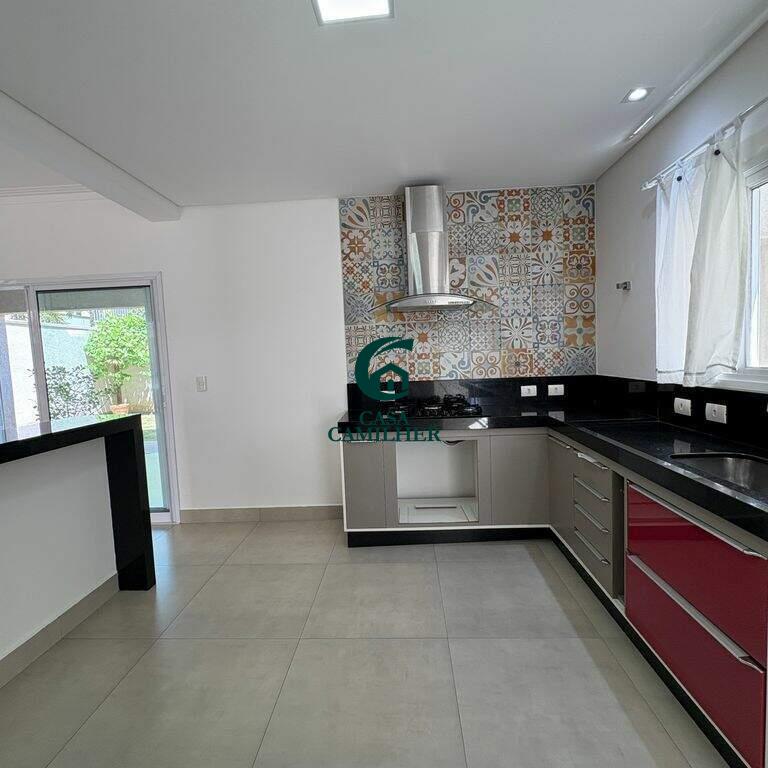 Casa para aluguel no Tremembe: 