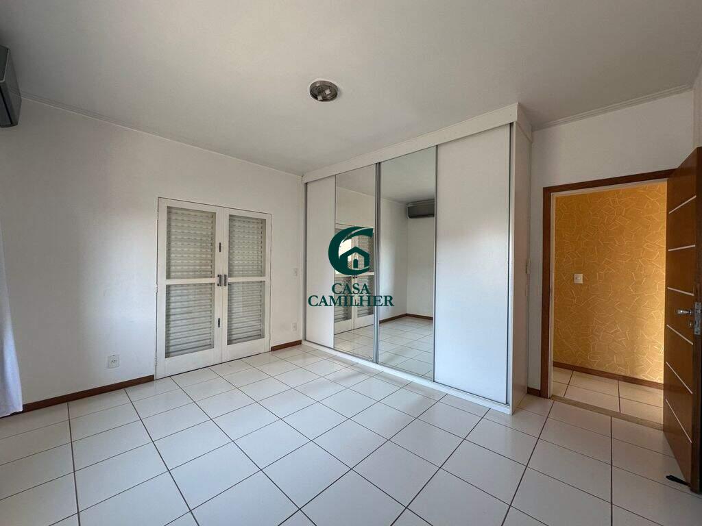 Casa para aluguel no Caminho Novo: 