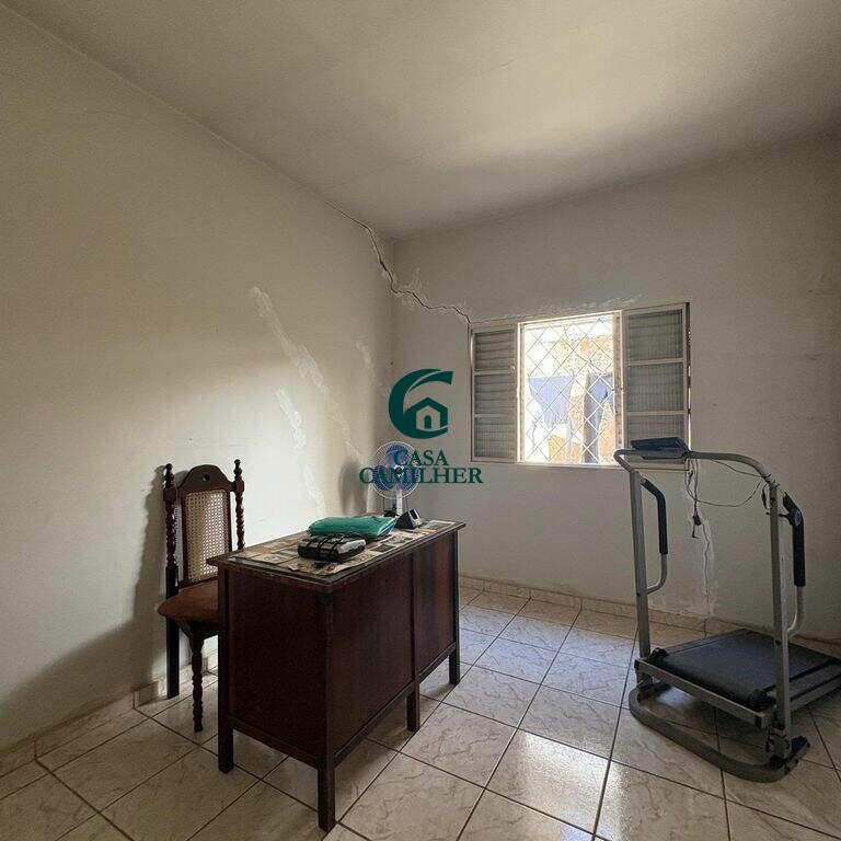 Casa para aluguel no Vila Jaboticabeira: 