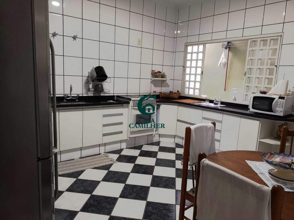 Casa Comercial para aluguel no Jardim Santa Teresa: 