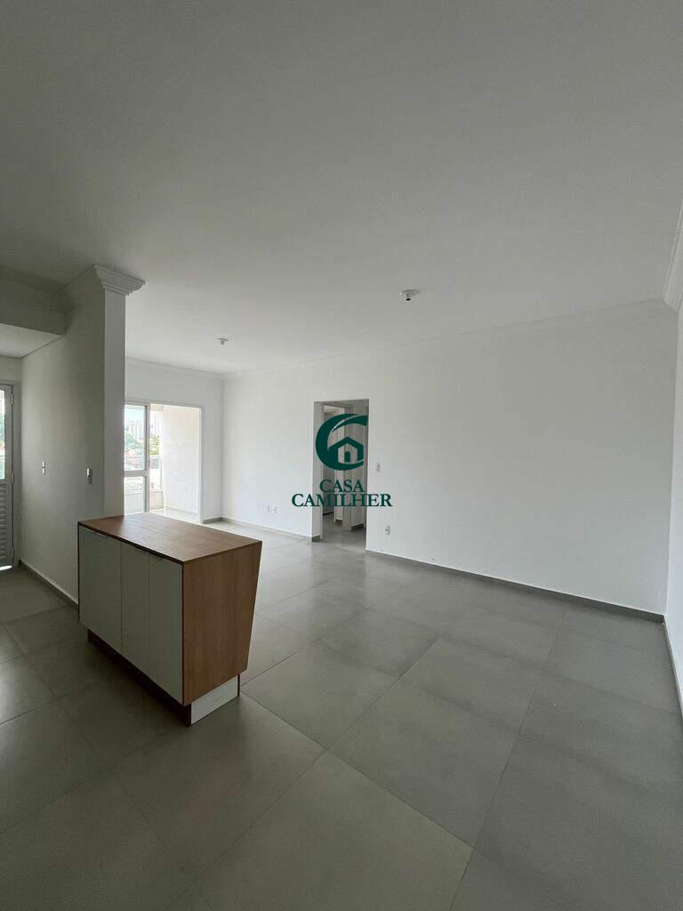 Apartamento para aluguel no Jardim das Nações: 