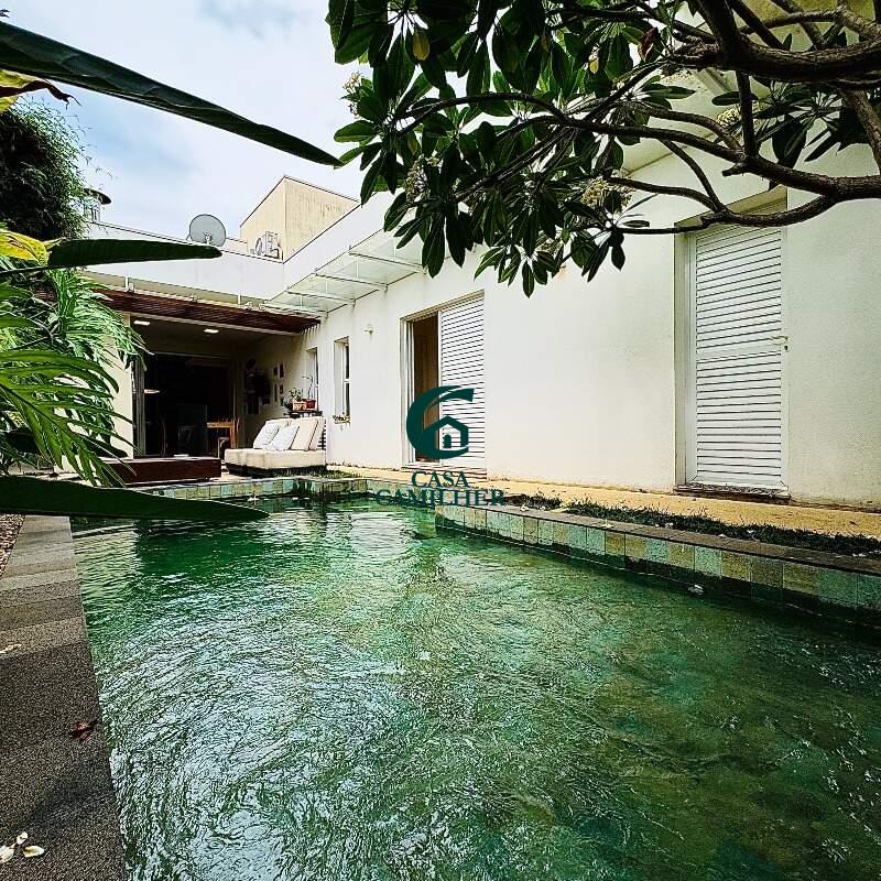 Casa à venda no Quiririm: 