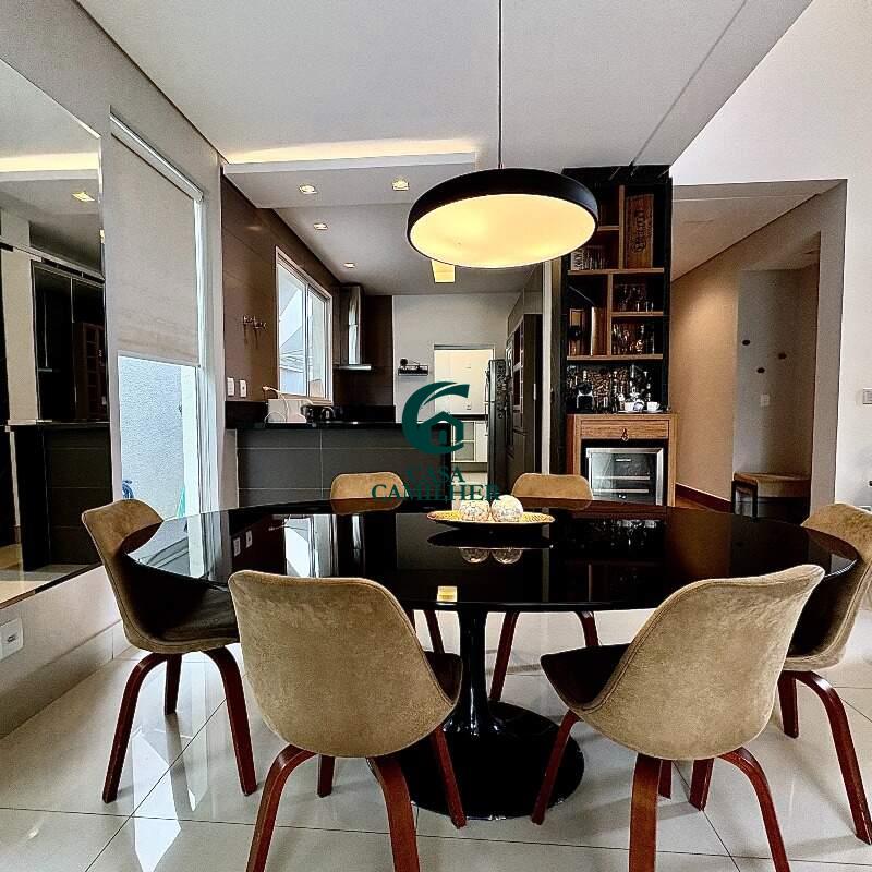 Casa à venda no Quiririm: 